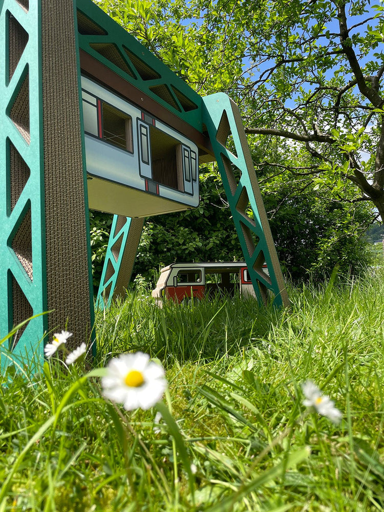 Wuppibahn - Designer Kratzmöbel von kellerkatze